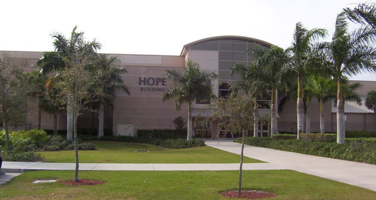 西南佛罗里达基督学校